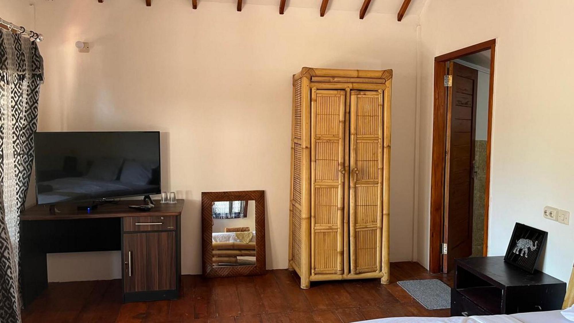 Cici Bungalow Senggigi Mangsit Exteriér fotografie